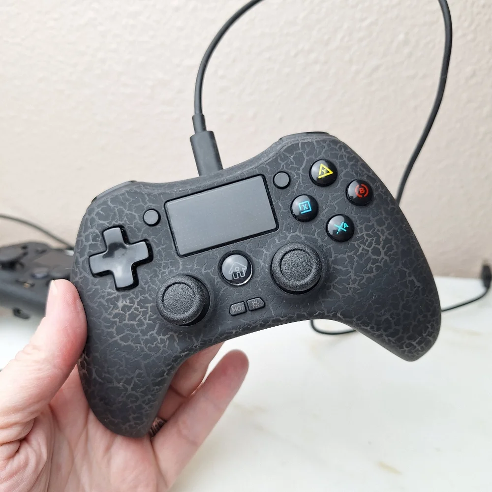 Set Of 2 Playstation DualShock 4 Wireless Controllers